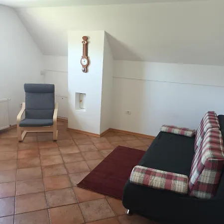 Apartment Mmmm
