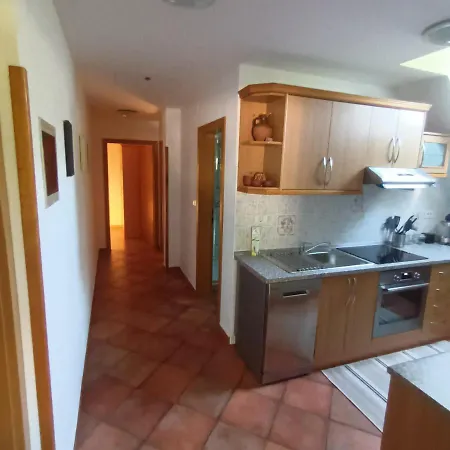 Apartment Mmmm