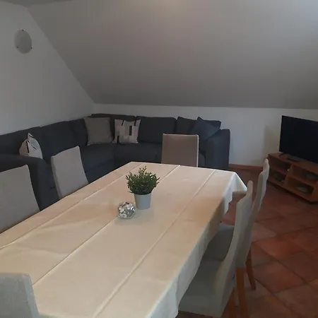 Apartman Mmmm *